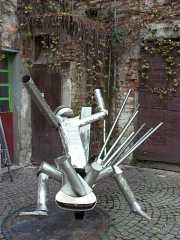 Xtrallusion photo gallery of Italy. Photos, pictures, images and photographs of the Italian Rivieras, the Italian Lakes, the Italian Alps, the Cinque Terre, the Amalfi coast and some of the most beautiful corners of Italy. Plus photos of Italian cities such as Pisa, Milan, Genoa and Rome.